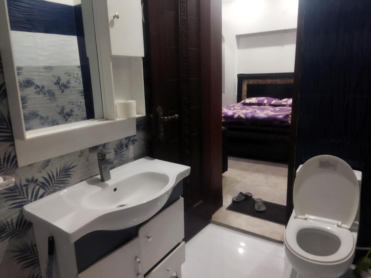 Furnished Private Ground Floor - Pasha House Lejlighed Lahore Eksteriør billede